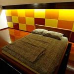 Enterijer u boji – umetnički kolaž